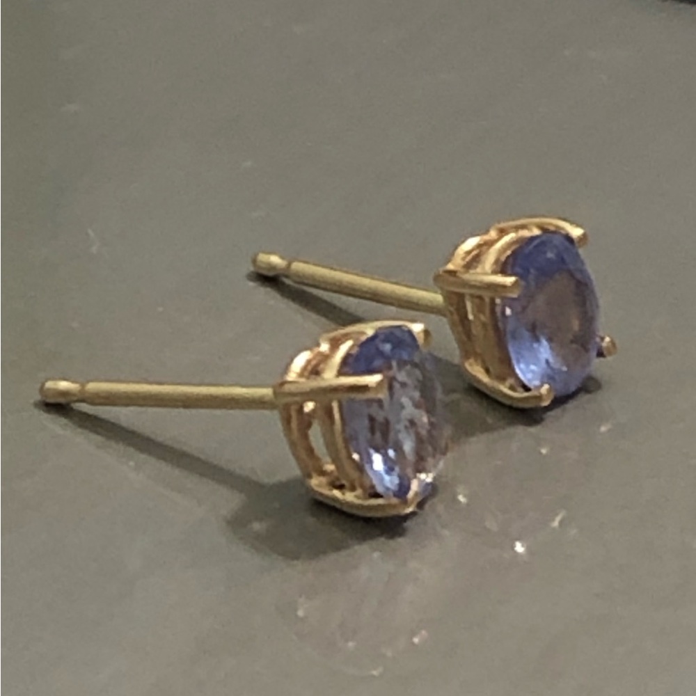 14K YELLOW GOLD OVAL-CUT TANZANITE STUD EARRINGS Missing Back